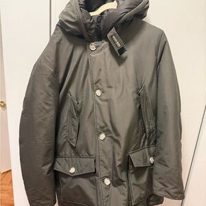 Woolrich Men's Dark Green Hooded Puffer Jacket